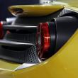 image Lamborghini-595-geel-001.jpg