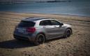image Mercedes-Benz-GLA-45-AMG-27.jpg
