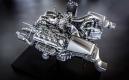 image mercedes-amg-40-v8-biturbo-003.jpg