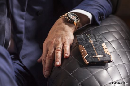 Lamborghini-smartphone Lamborghini-smartphone