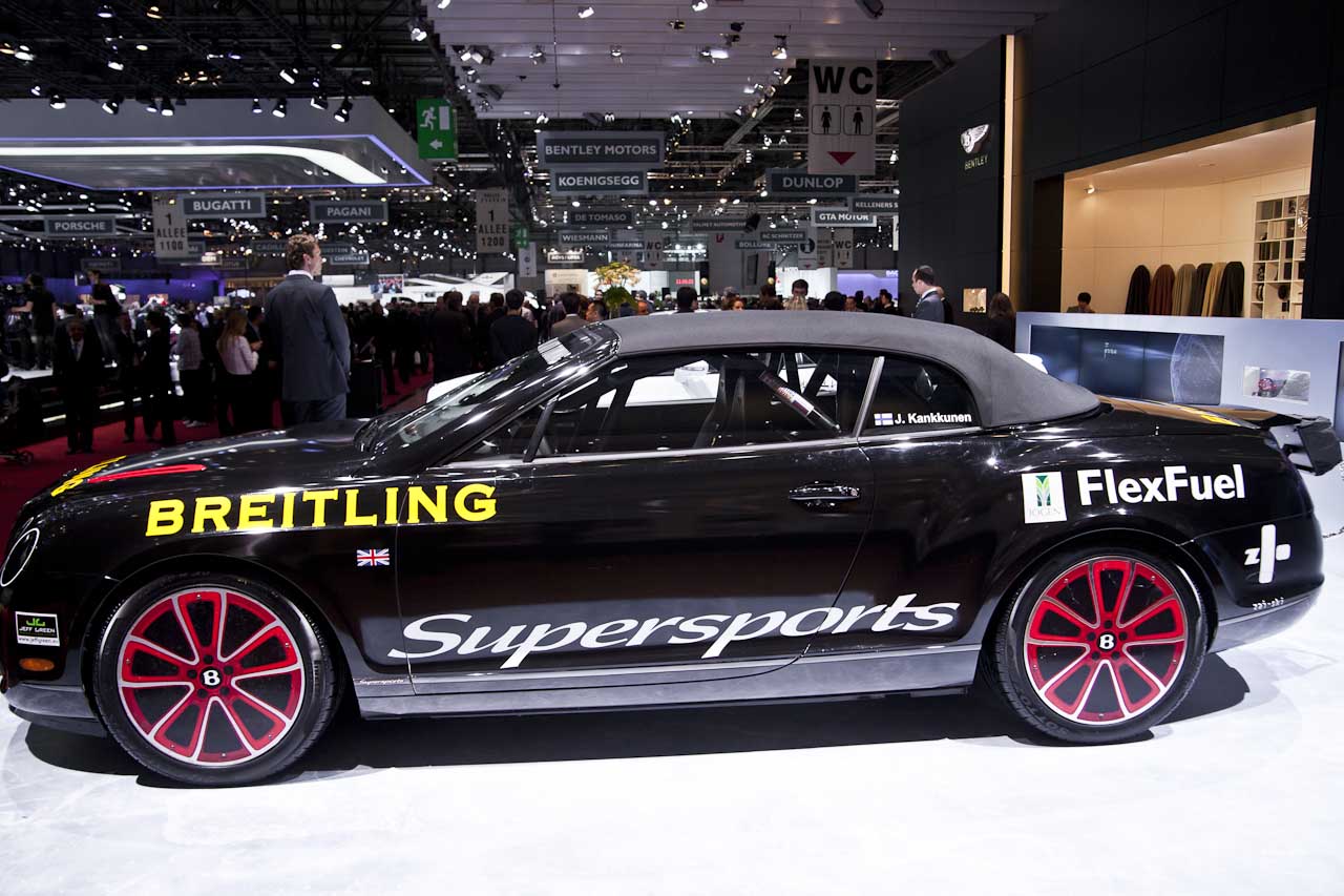 Afbeelding Bentley Continental Supersports ijsracer in Geneve
