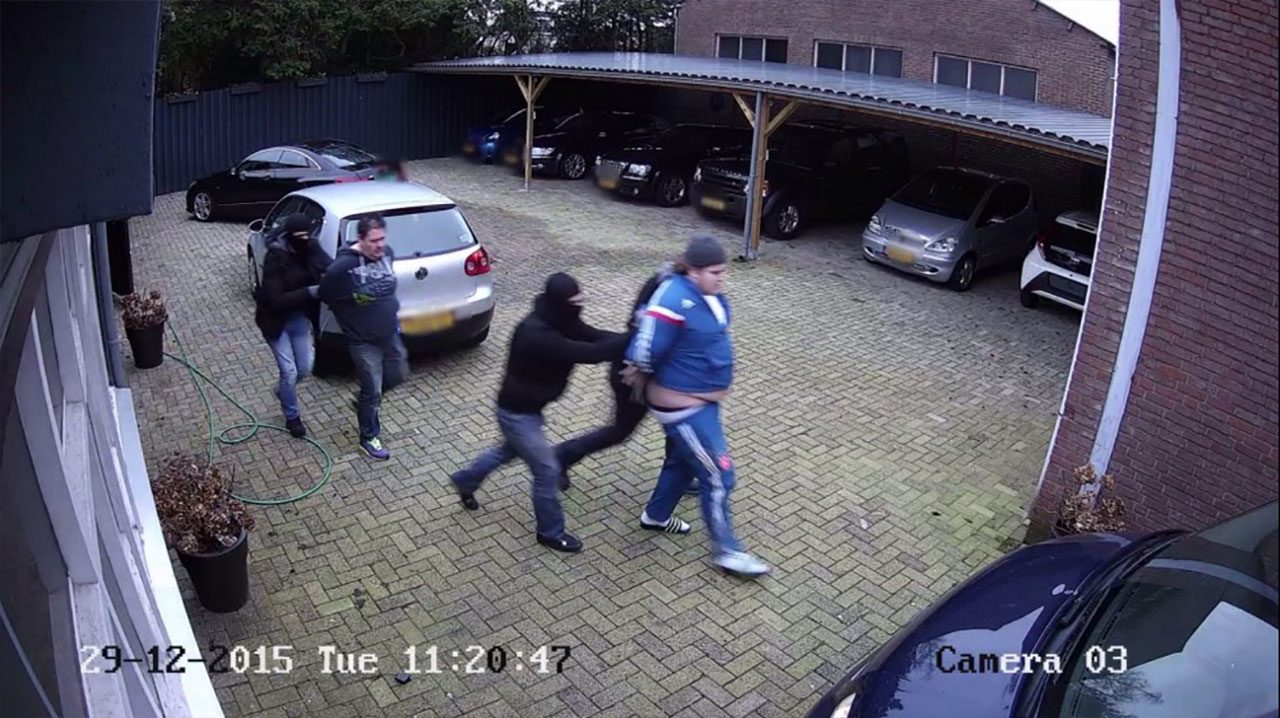 Afbeelding Twee mannen ontvoerd uit autobedrijf Breda