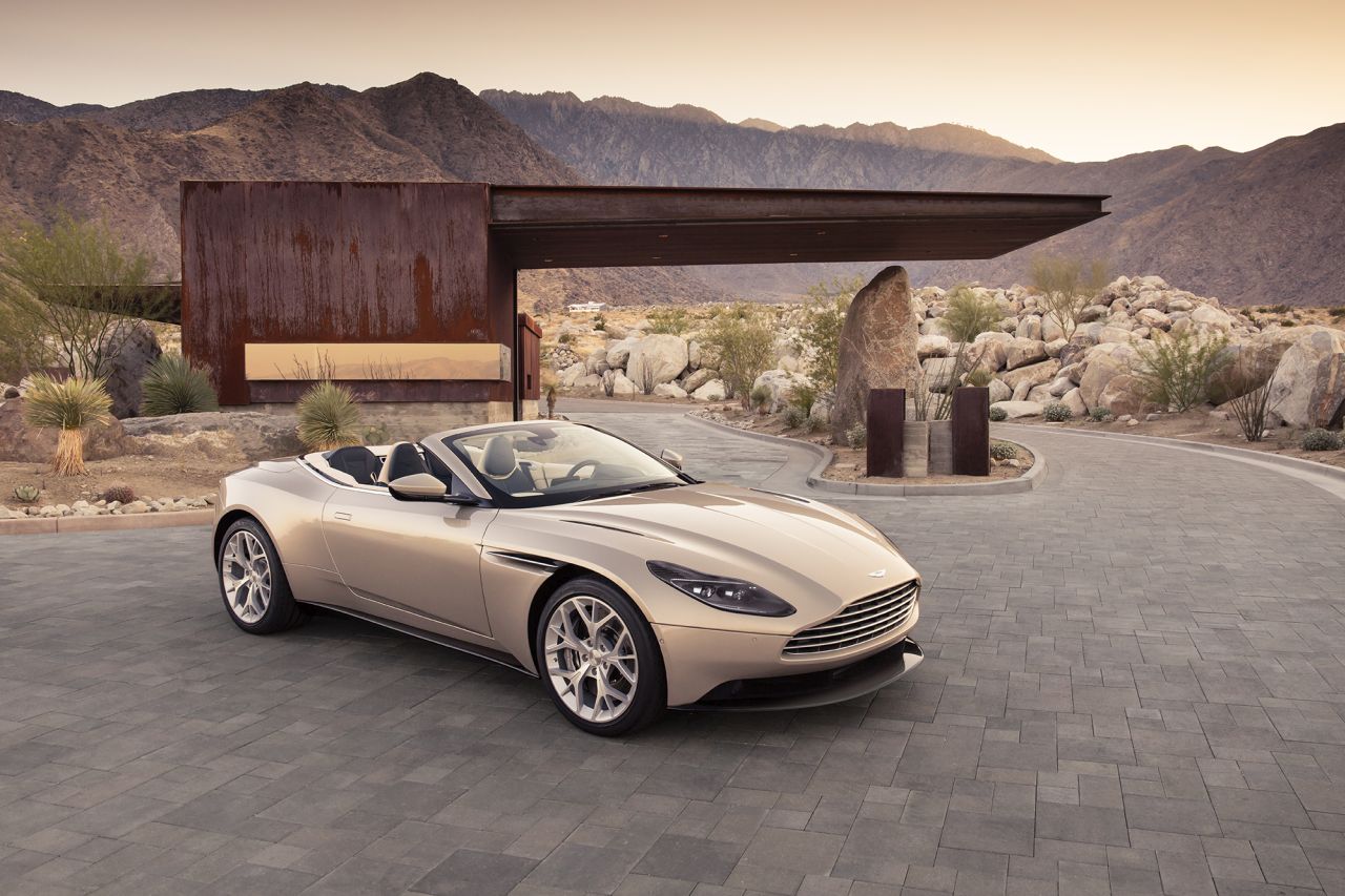 Afbeelding De Aston Martin DB11 Volante is officieel een schoonheid
