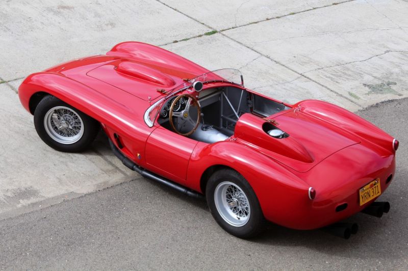 Afbeelding Deze schitterende Ferrari Testa Rossa is verdacht goedkoop