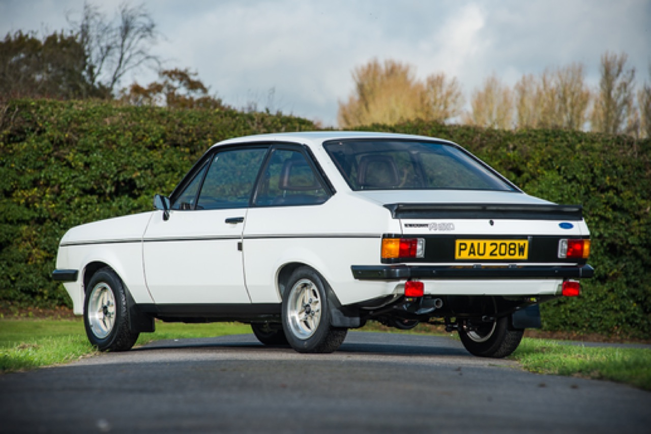 Afbeelding Dit gezapige muurbloempje ontpopt zich tot dure escort