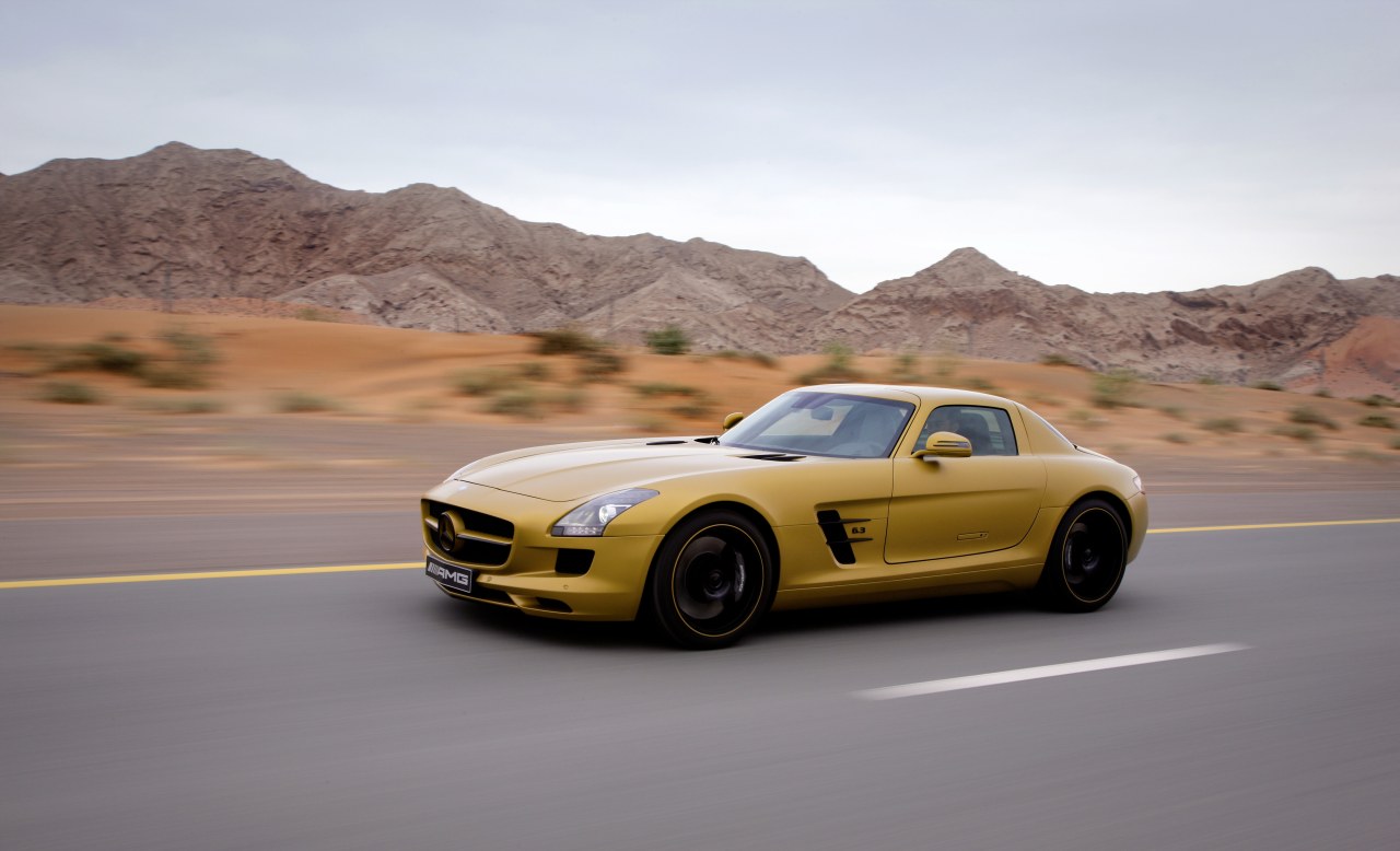 Afbeelding Pr0n: gouden Mercedes SLS en limited edition G55 voor Dubai