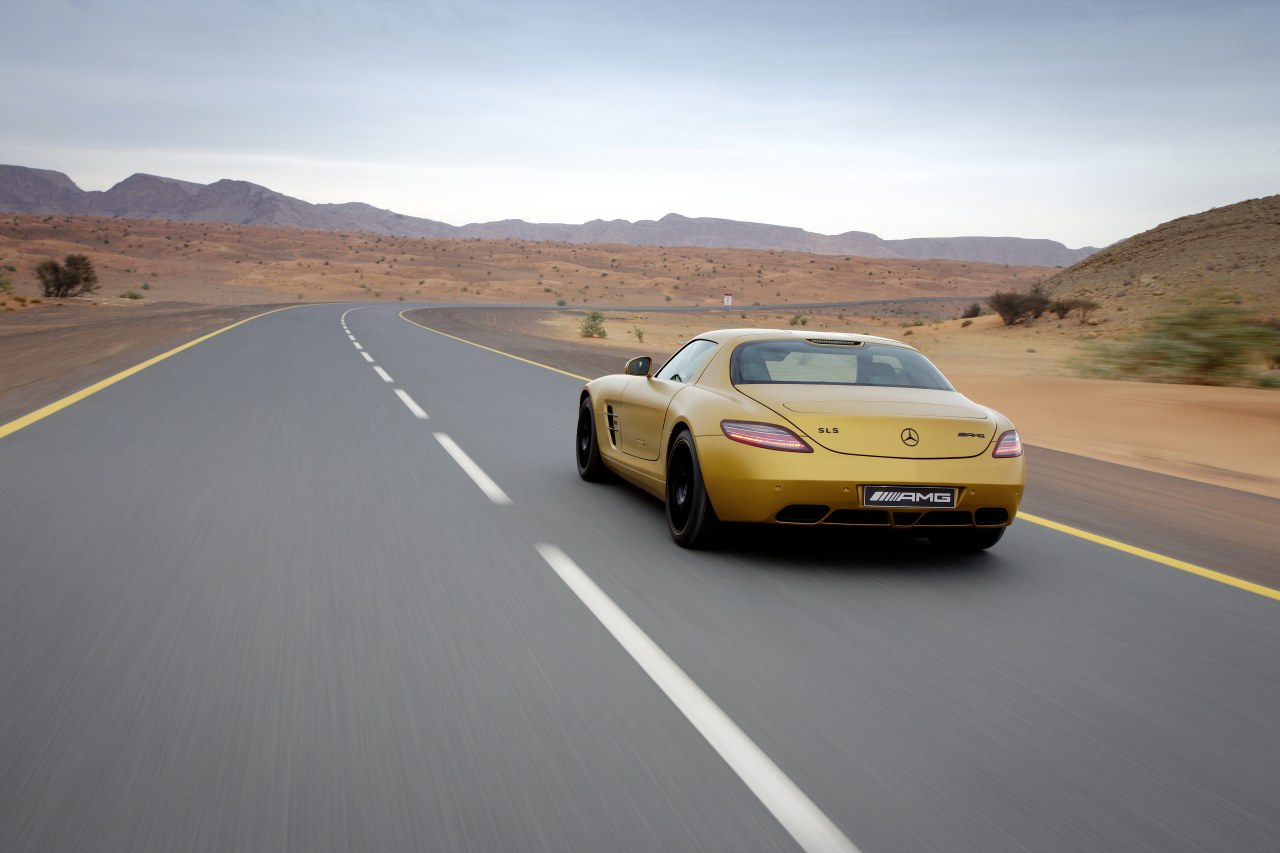 Afbeelding Pr0n: gouden Mercedes SLS en limited edition G55 voor Dubai