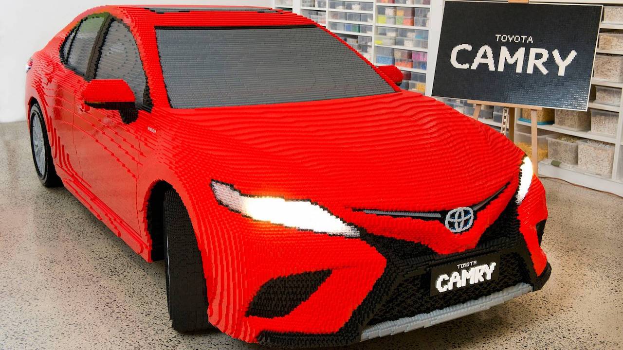 Afbeelding Meer dan 500.000(!) LEGO-blokjes voor deze Camry