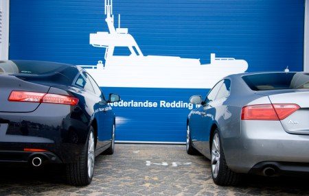 Audi A5 versus Renault Laguna Coupe Audi A5 versus Renault Laguna Coupe