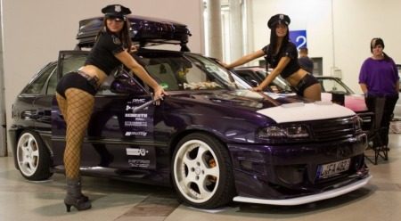 Tuning babes