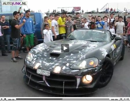 Gas op die Viper toeter! Gas op die Viper toeter!