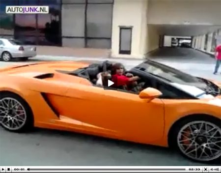 Kiek 'em goan! Kiek 'em goan!