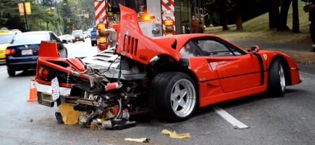 Ferrari F40 crash in Canada