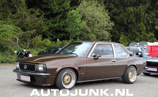 Deze Opel Ascona is een lust voor het oog