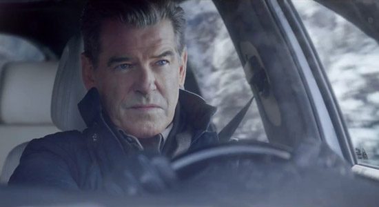 Pierce Brosnan rijdt tegenwoordig Kia