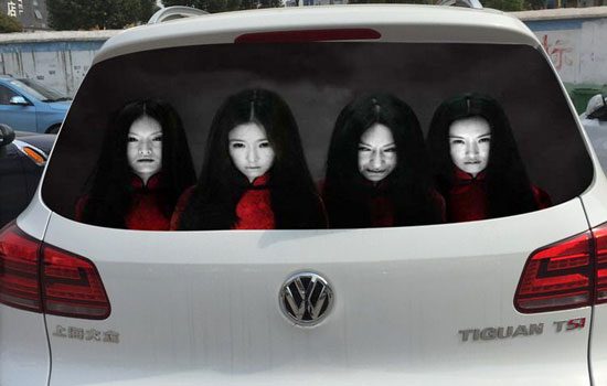 Met deze stickers jaag je bumperklevers stuipen op het lijf