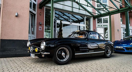 Gespot: 300SL Gullwing in zwart