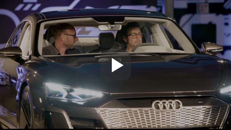 Video: Iron Man bekijkt de Audi e-tron GT