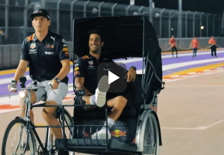Max en Danny op een fiets