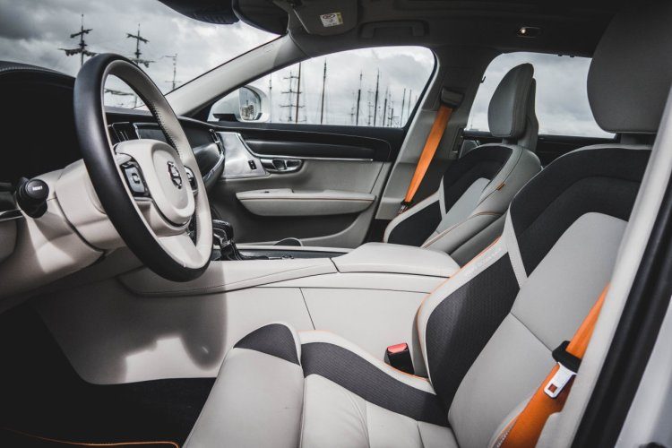 Volvo V90 Cross Country Ocean Race