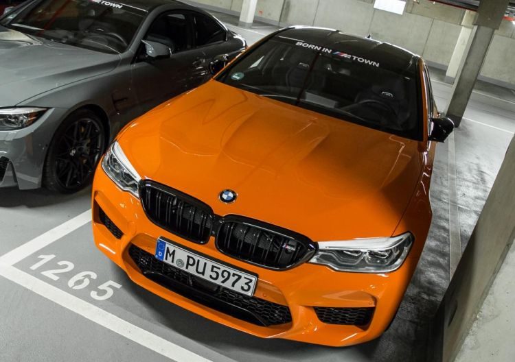 Gespot Een Niet Alledaags Kleurtje Op Een Bmw M5