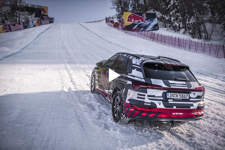 Video: hoe presteert de Audi e-tron op een stijle skipiste?