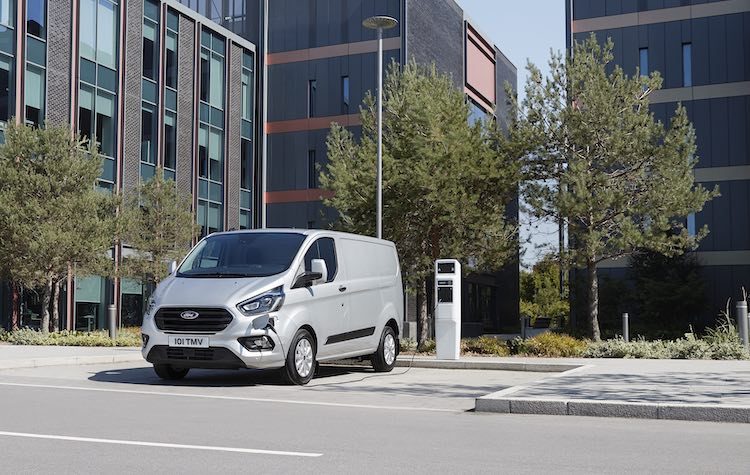 6 voordelen van een elektrische bedrijfswagen
