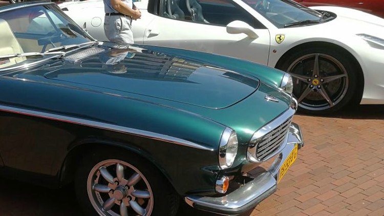 Volvo P1800